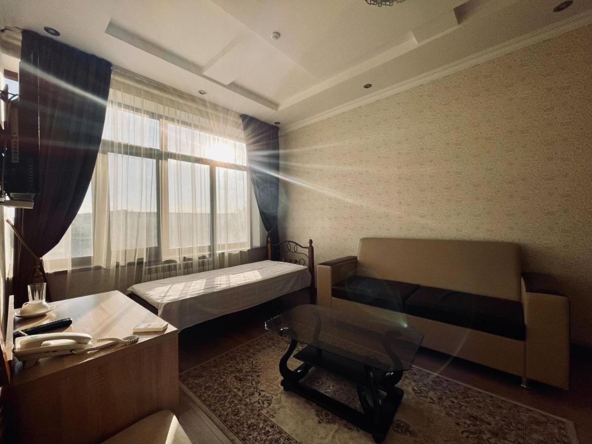 Hotel Достык Kyzylorda Exteriér fotografie
