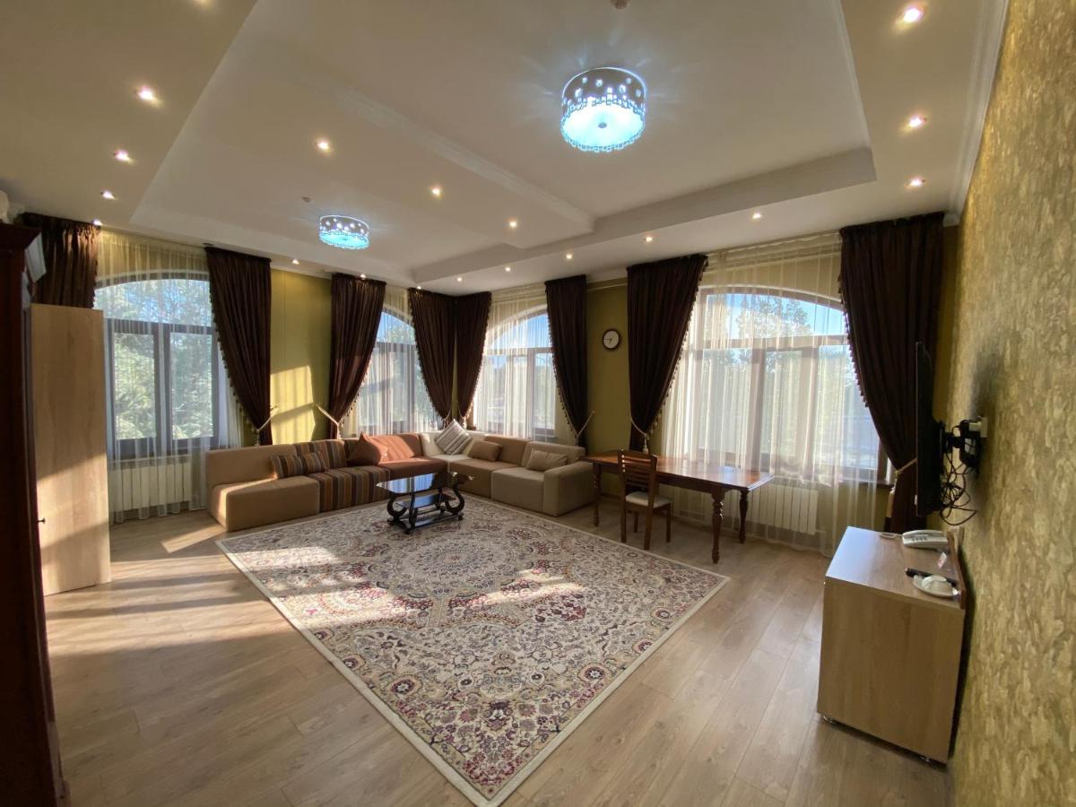 Hotel Достык Kyzylorda Exteriér fotografie